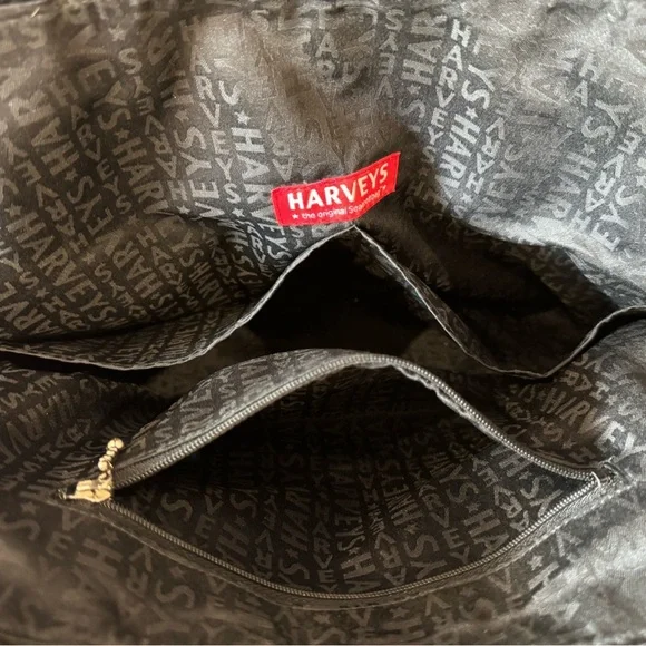 EUC Harveys Seatbelt Bag - Large Stella Tote - Black - Picture 10 of 12